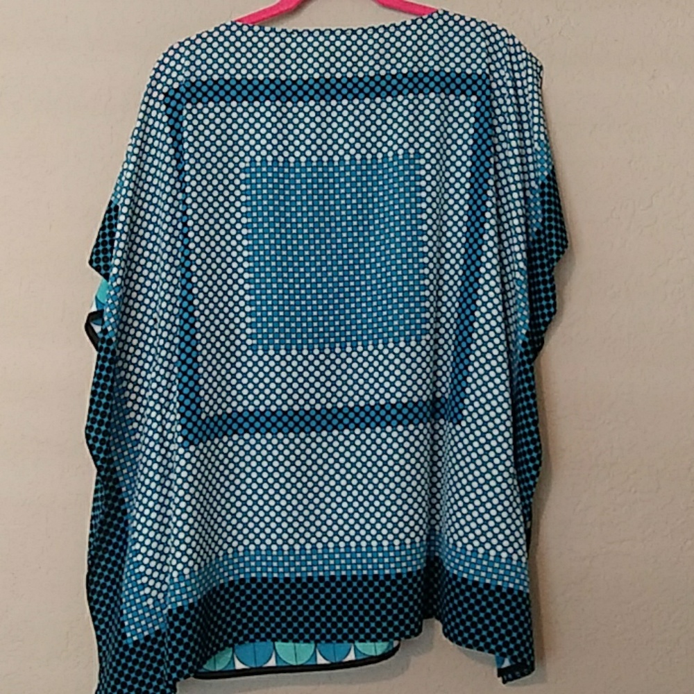 Flowy top - Picture 2 of 2